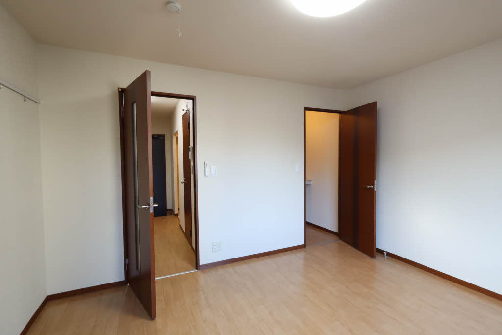 サニーコート B104号-3