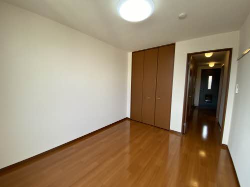 高松山レジデンス D202号-5