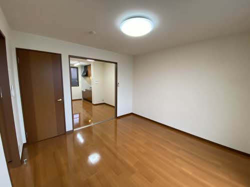 高松山レジデンス D203号-3