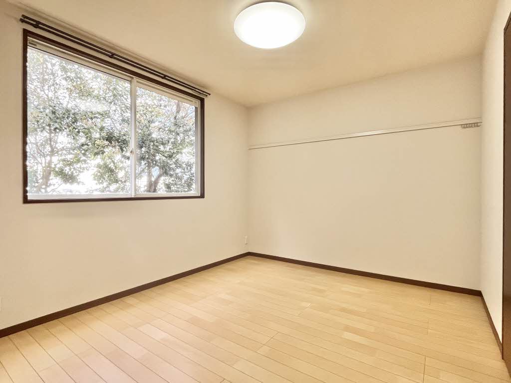 ストロベリーフィールズ A102号-7