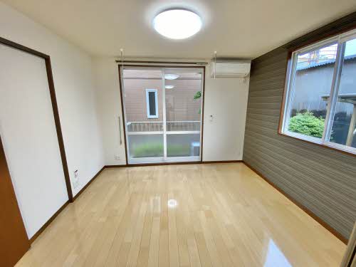 ストロベリーフィールズ C102号-2