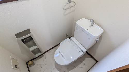 セレスタイト　東館 A102号-8