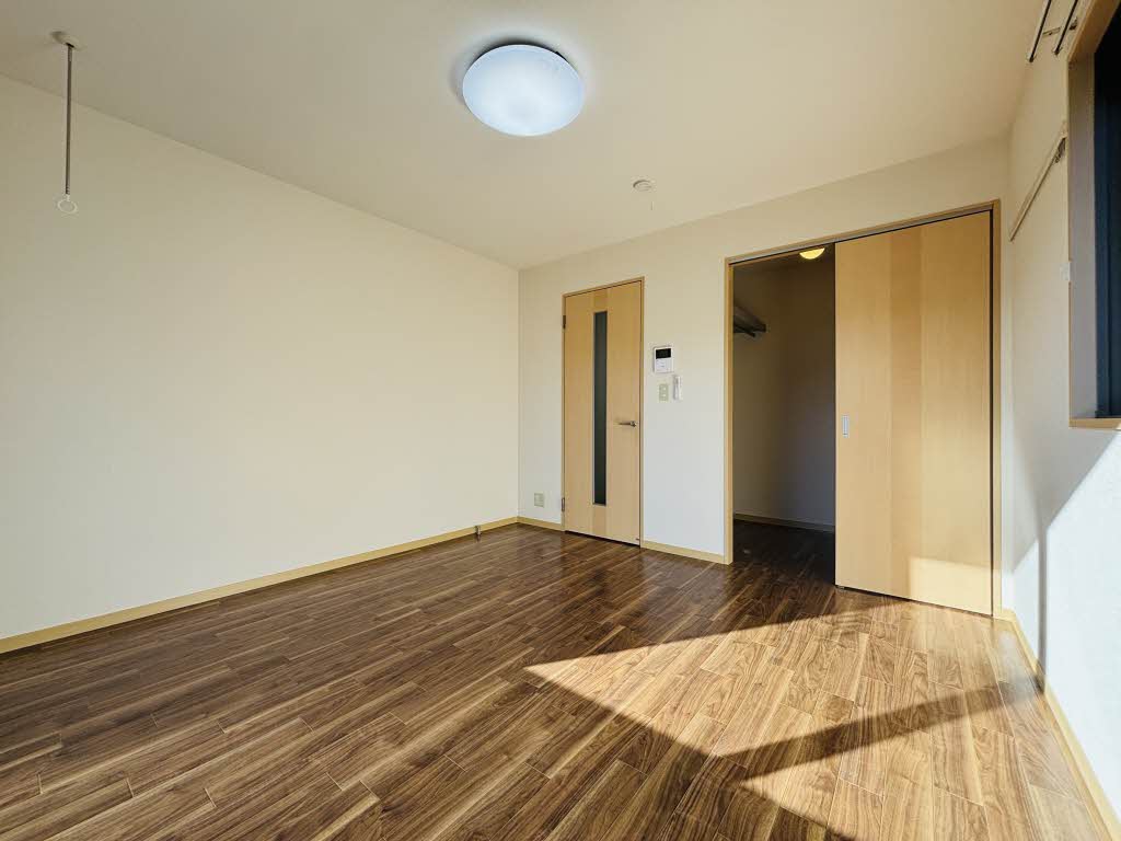 フォーエバー吉澤 A101号-4