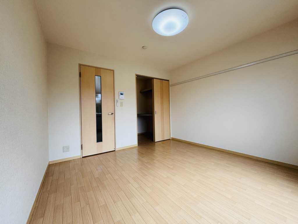 フォーエバー吉澤 A102号-3