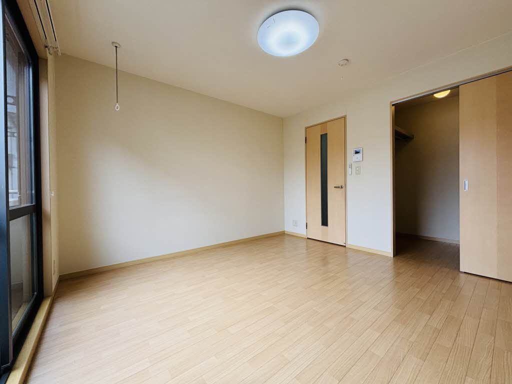 フォーエバー吉澤 A102号-4