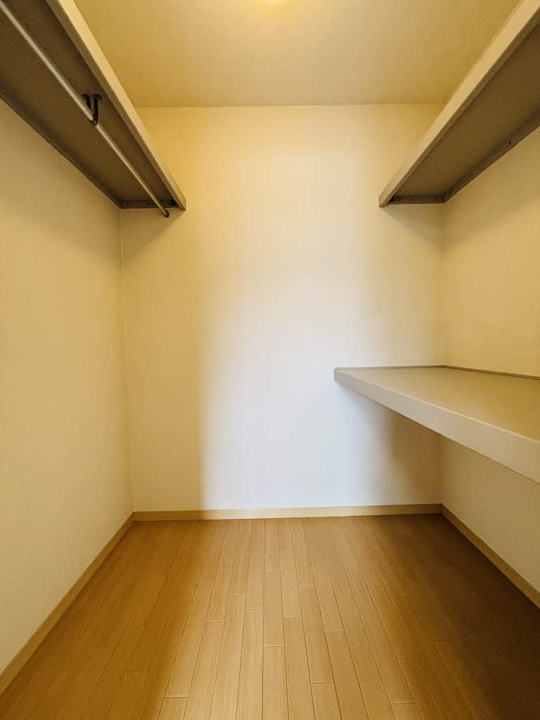 フォーエバー吉澤 A102号-8