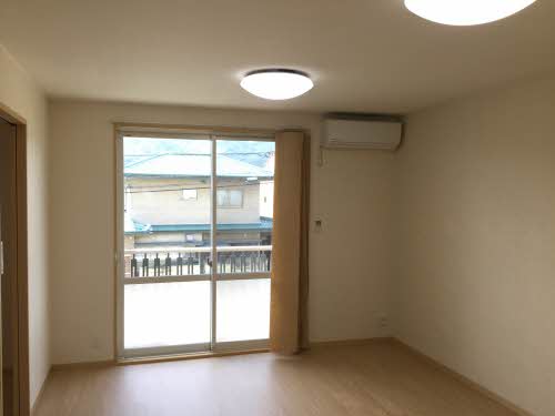 ブランシェアイリス A102号-6