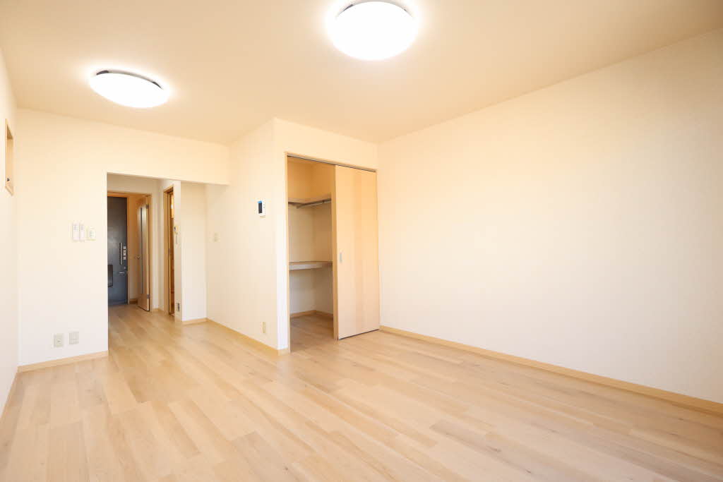 ＡＬＬＵＲＥ 0208号-4