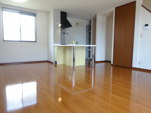 ブロードメゾン A103号-2