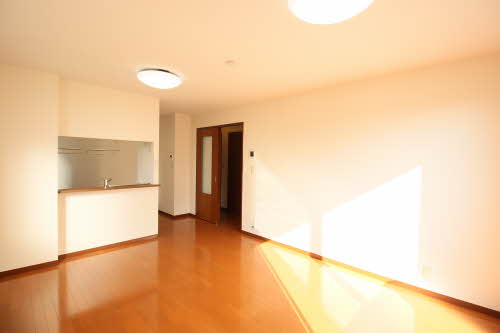 パークサイド浅井山 E102号-4