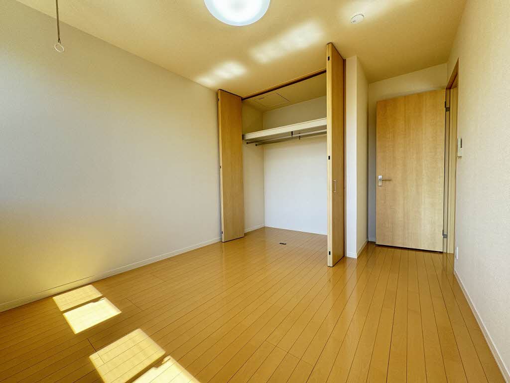 アジャート F202号-4