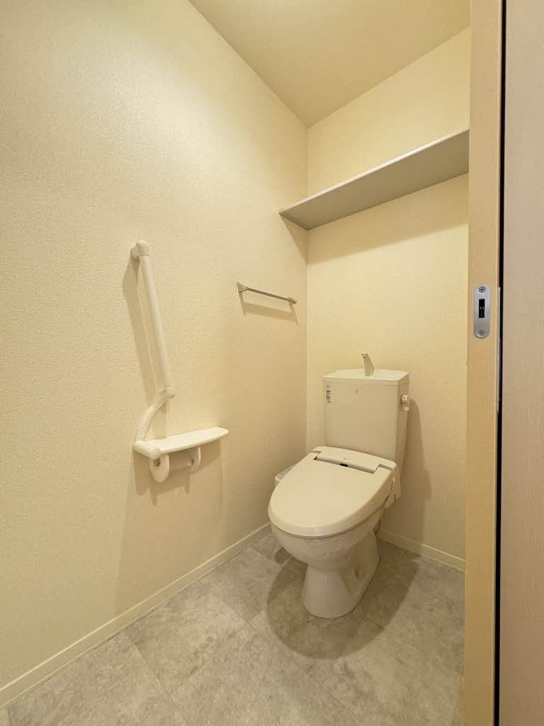 アジャート F202号-9