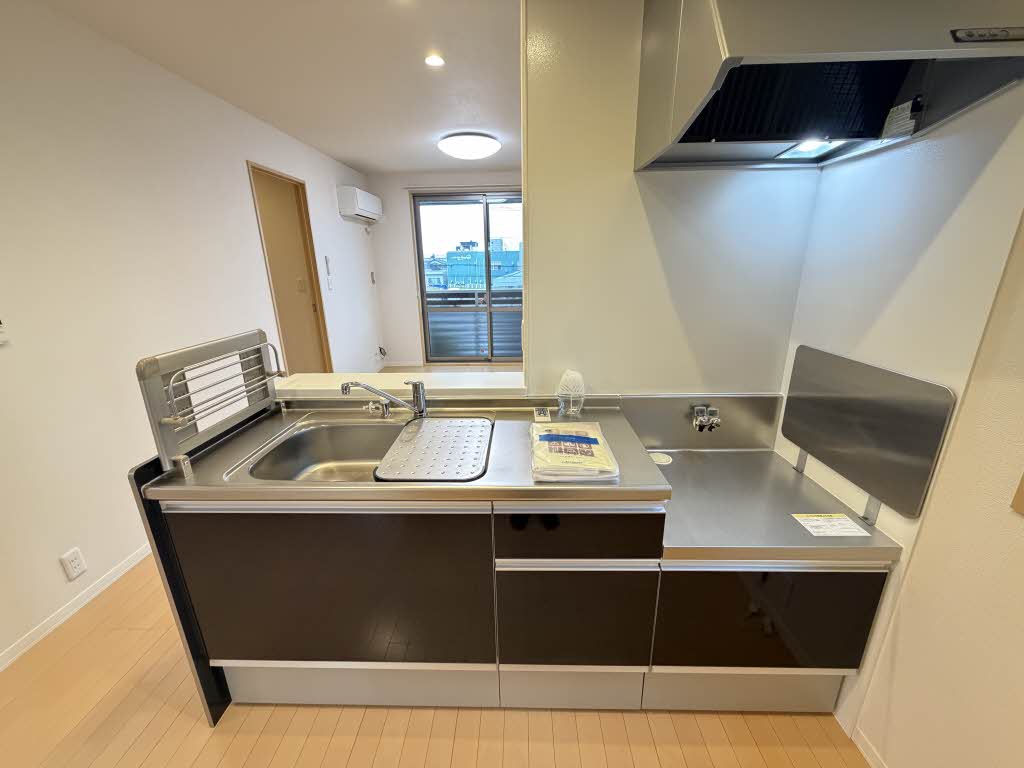 シャーメゾン赤田 0201号-3