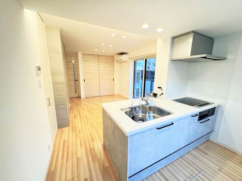 フリズリー芳斉 0102号-4