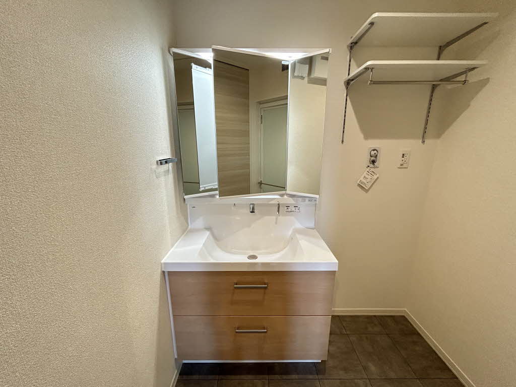 アルタ・クオリタ 0202号-5