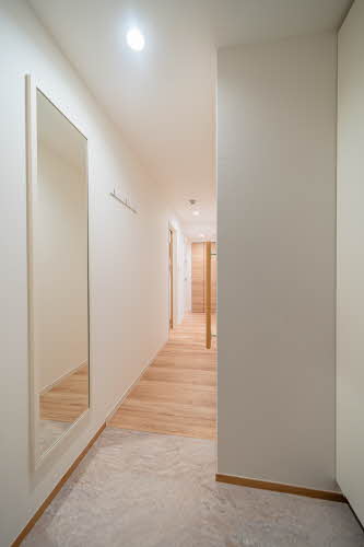 シャーメゾン長良東 203号-2