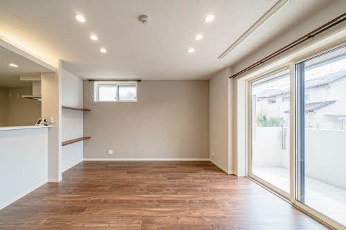 リオリエント三里 0102号-3