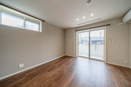 リオリエント三里 0102号-4