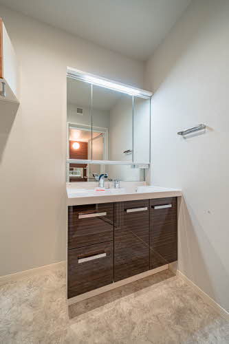 リオリエント三里 0102号-10