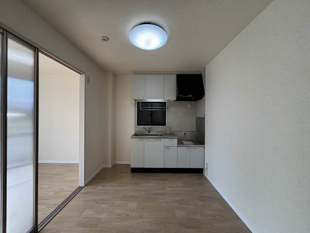 マティーナ C101号-8