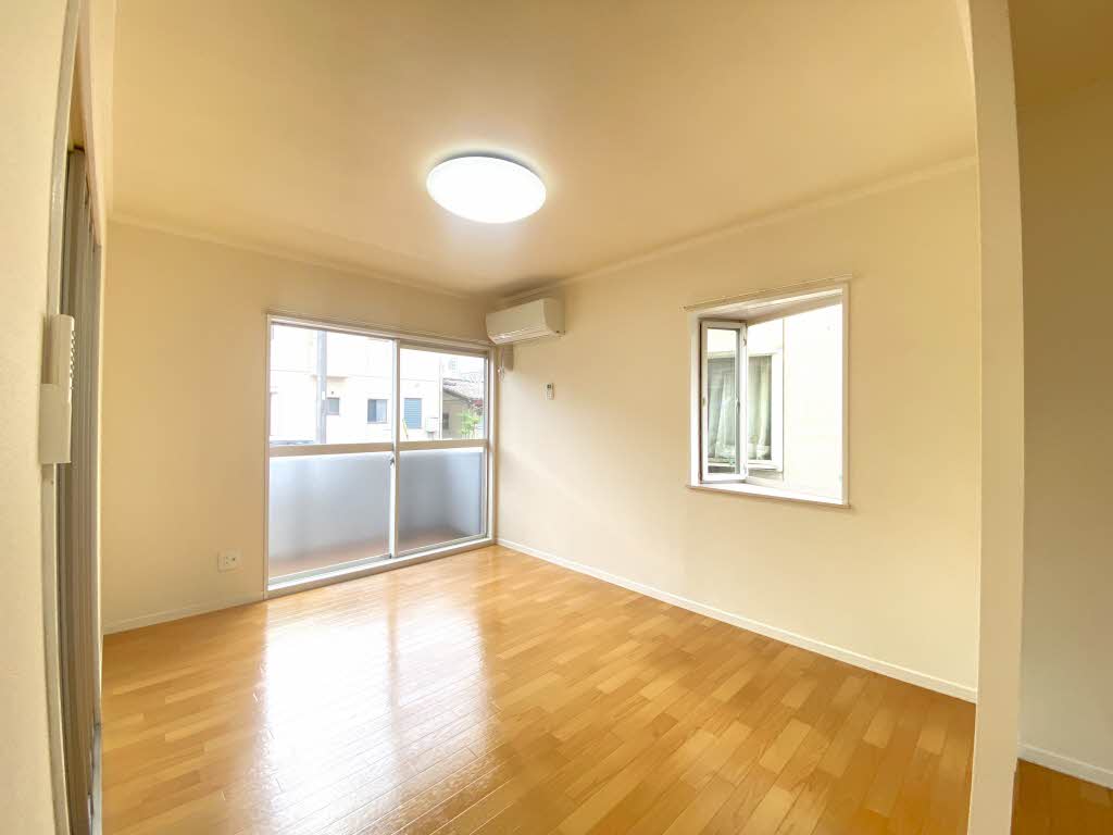 ＬＩＢＥＲＴＹ　ＩＷＡＭＯＴＯ B101号-3