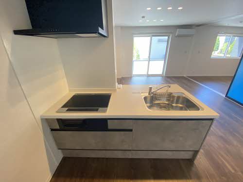 Ｔ‘Ｓ　スクエアⅡ 0101号-5