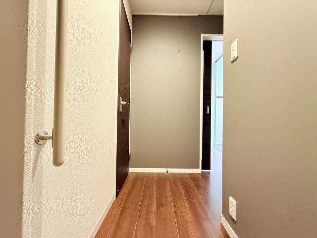 ART ROOM 0102号-3
