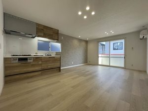 ソレーユ曙 E201号-14