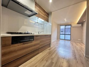 サンハイム山岡 B102号-1