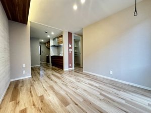 サンハイム山岡 B102号-3