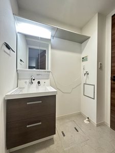 サンハイム山岡 B102号-6