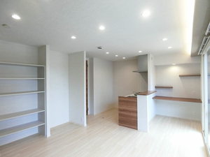 セントラル・ビラ・スズカ C101号-2