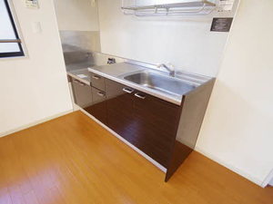 ピースフル愛宕 C202号-4