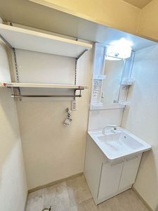 ピースフル愛宕 E102号-8