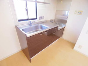 ピースフル愛宕 F202号-4