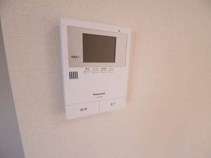 ピースフル愛宕 F202号-5