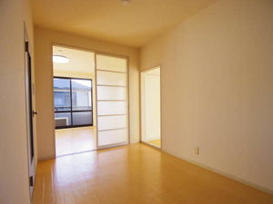 ピースフル愛宕 F202号-6