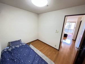 パインクレスト A201号-11