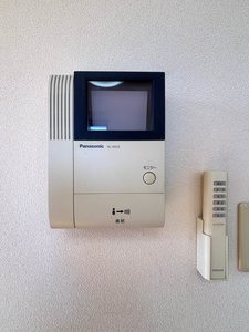 パインクレスト A201号-15