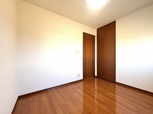 パインクレスト A203号-9