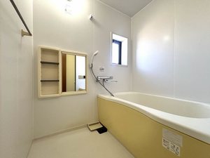 パインクレスト A203号-12