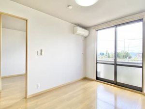 ワイハイツ東名 C101号-2