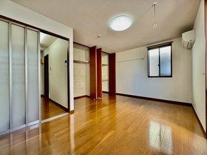 ヴィラデステ古庄 A102号-3