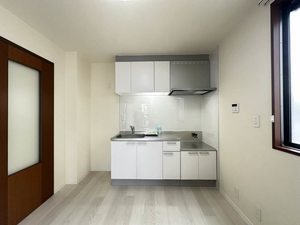 メゾン　マリアージュ B102号-5