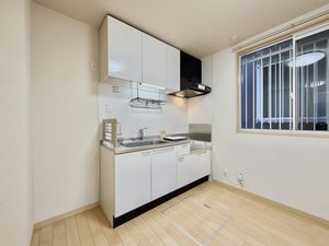 チャーリーズ B102号-4