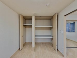 チャーリーズ B102号-8