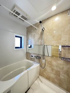 シャーメゾンハンバ C201号-4