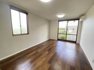 ルネシャリオ B102号-3