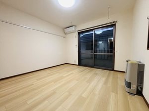 ヴィラエトワール B202号-2