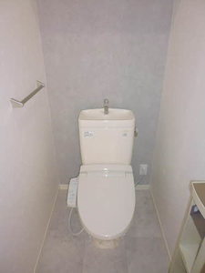 イーストパーク B102号-5